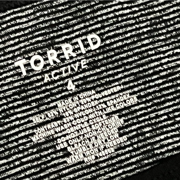 Torrid Crop Work Out Top - Picture 4 of 7